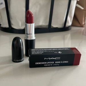 Brand New MAC Lipstick in Date You #207